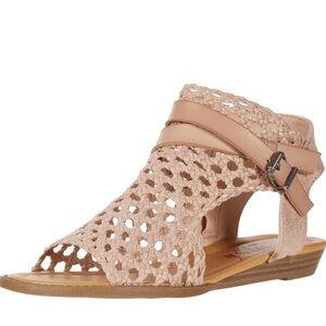 Kid’s Beige Sandals